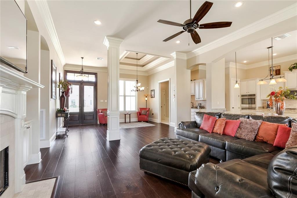 352 Rue St. Emilion Covington, LA 70433 - Photo 3 of 25 Gallery Image 3