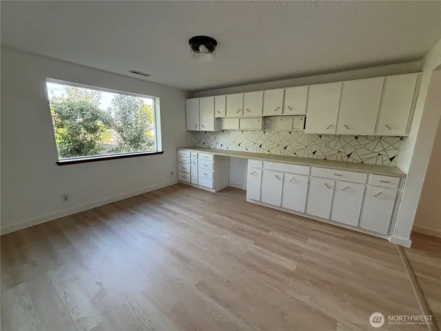 $2,900 | 3257 Halverson Avenue, Bremerton, WA 98310