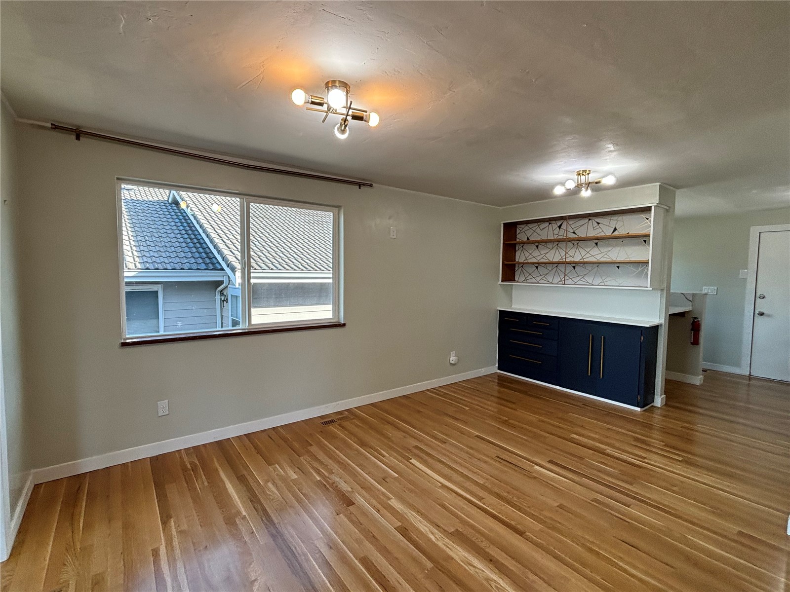 3257 Halverson Avenue Bremerton, WA 98310 - Photo 5 of 20