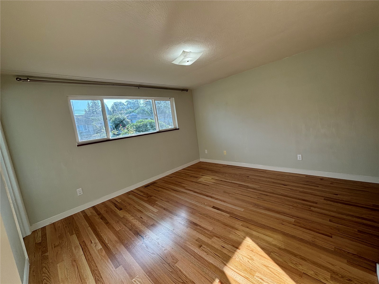 3257 Halverson Avenue Bremerton, WA 98310 - Photo 10 of 20