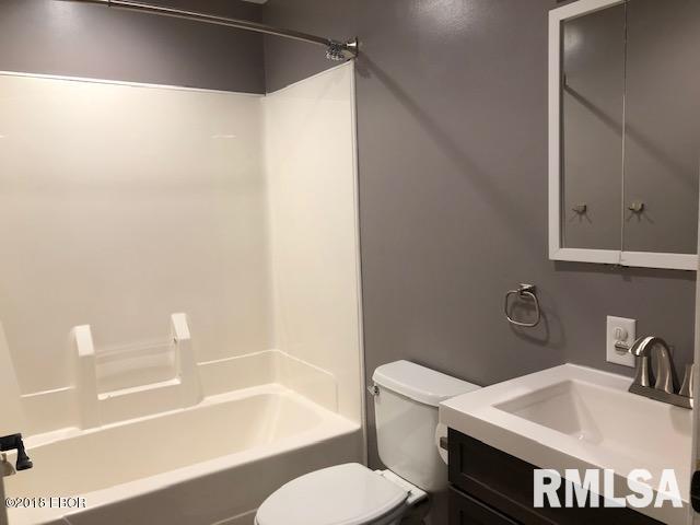 13250 Cochran Road Marion, IL 62959 - Photo 17 of 26 Gallery Image 17