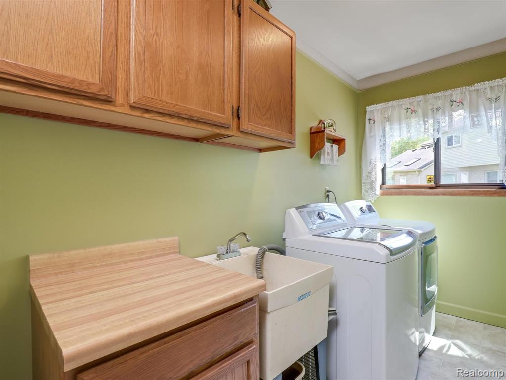 643 Shelley Drive Rochester Hills, MI 48307 - Photo 21 of 46