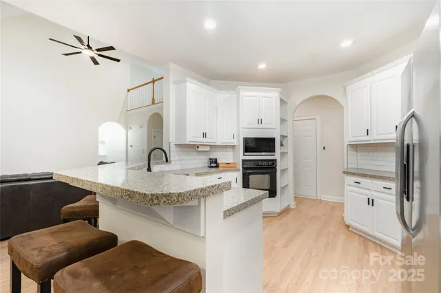 $559,900 | 2723 Sawgrass Ridge Place, Charlotte, NC 28269