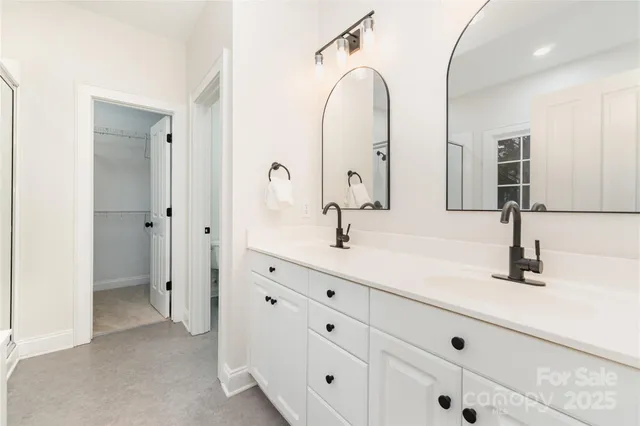 $559,900 | 2723 Sawgrass Ridge Place, Charlotte, NC 28269