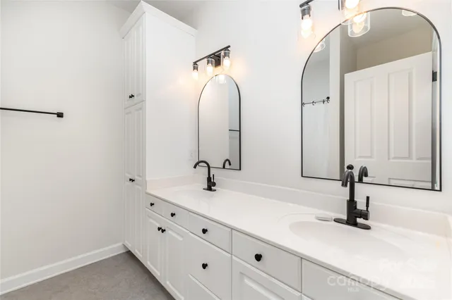 $559,900 | 2723 Sawgrass Ridge Place, Charlotte, NC 28269