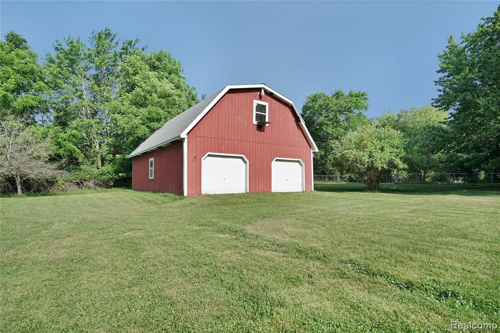 2476 Vandekarr Road Owosso, MI 48867 - Photo 35 of 41