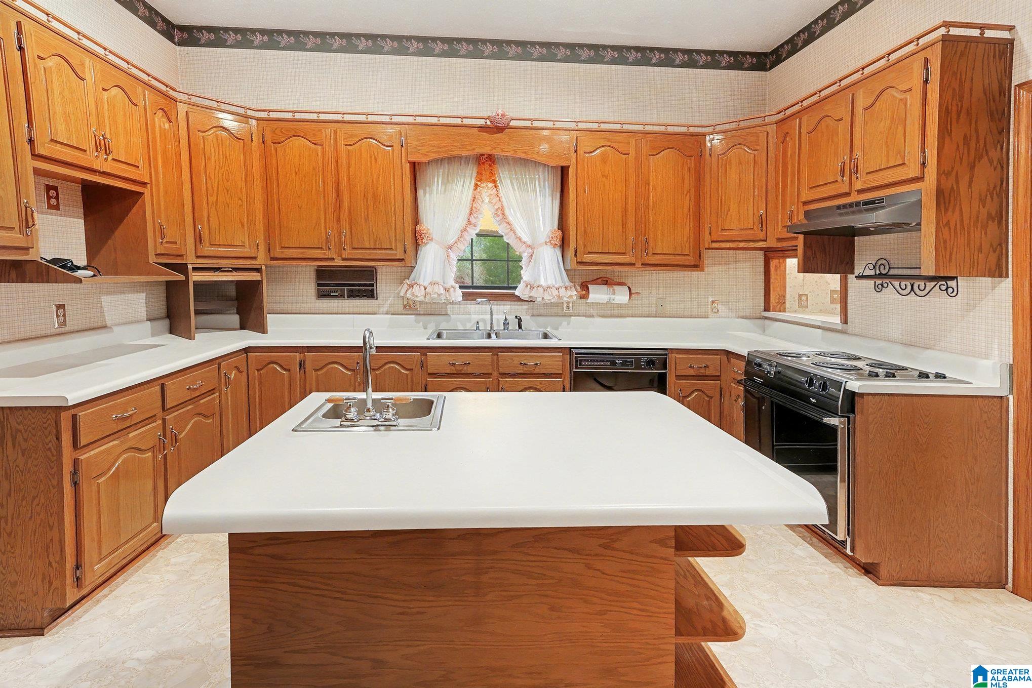 110 Friendship Circle Clanton, AL 35045 - Photo 5 of 28
