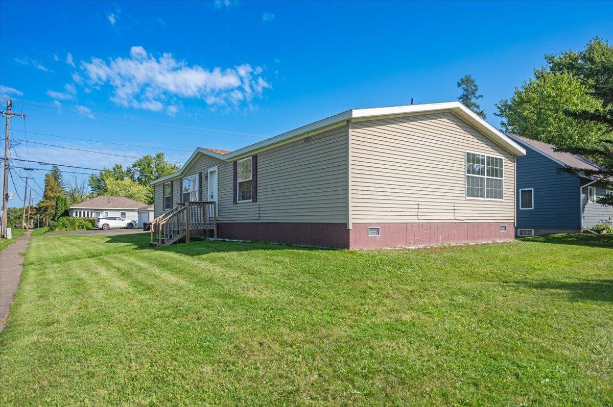 420 6th Avenue East Superior, WI 54880 - Photo 20 of 23