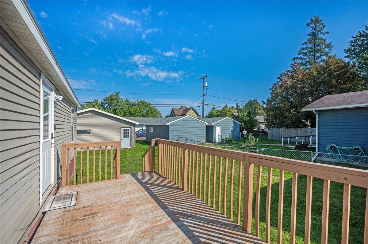 420 6th Avenue East Superior, WI 54880 - Photo 3 of 23