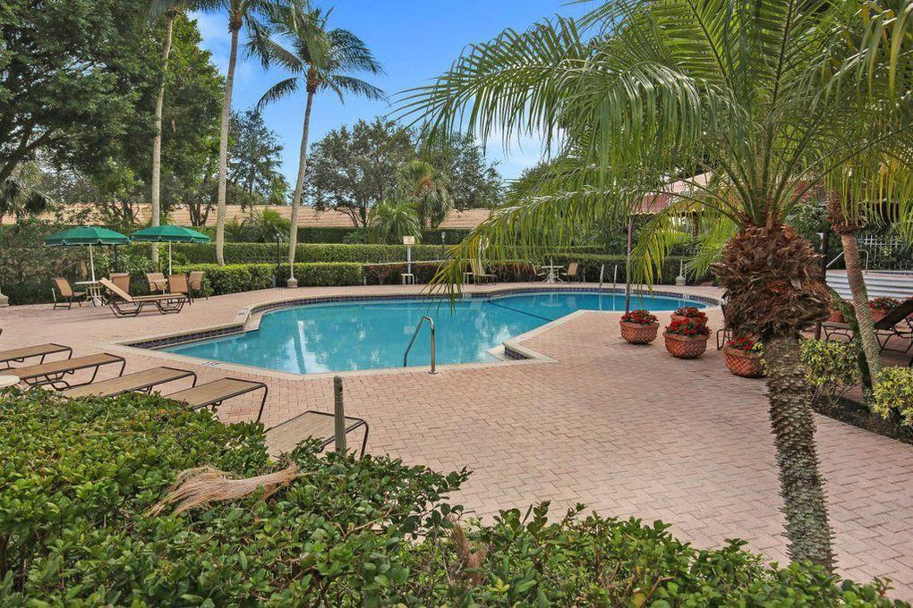 17262 Boca Club Boulevard, Unit 2406 Boca Raton, FL 33487 - Photo 16 of 45 FAIRWAYS AT SOMERSET POOL 3