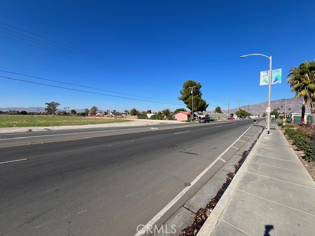 1300 South San Jacinto Avenue San Jacinto, CA 92583 - Photo 12 of 12 a view of a balcony with flower potted