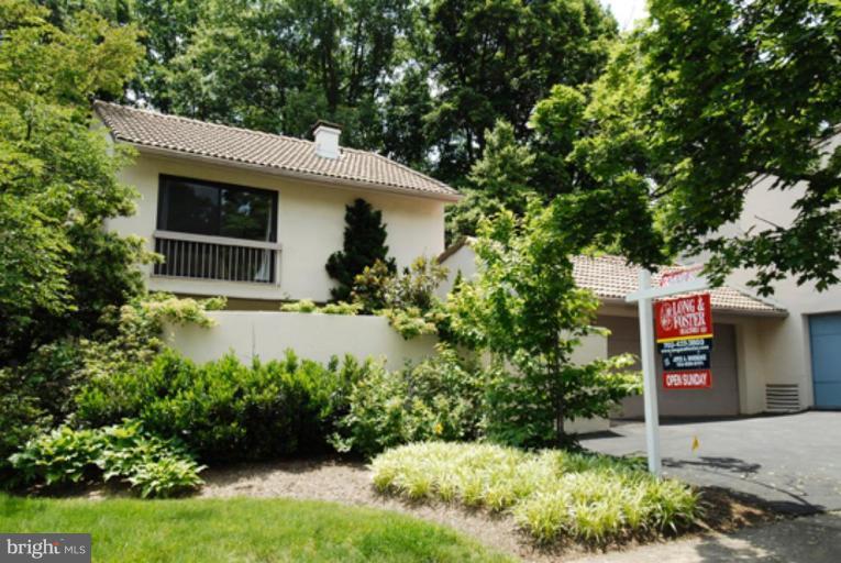 11655 Mediterranean Court Reston, VA 20190 - Photo 1 of 30 Exterior (Main)