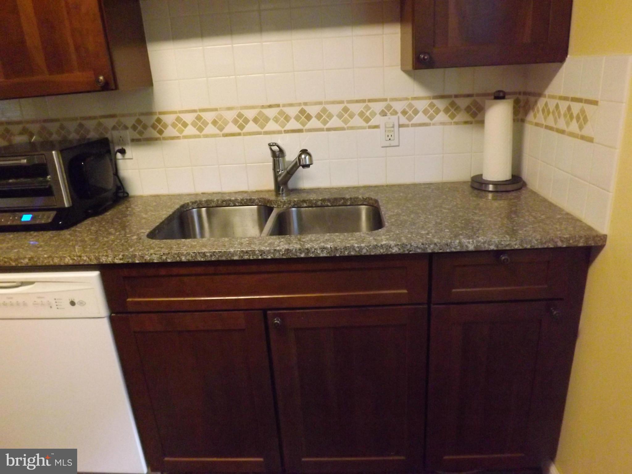 3919 Findley Road Woodbridge, VA 22193 - Photo 11 of 24 Kitchen
