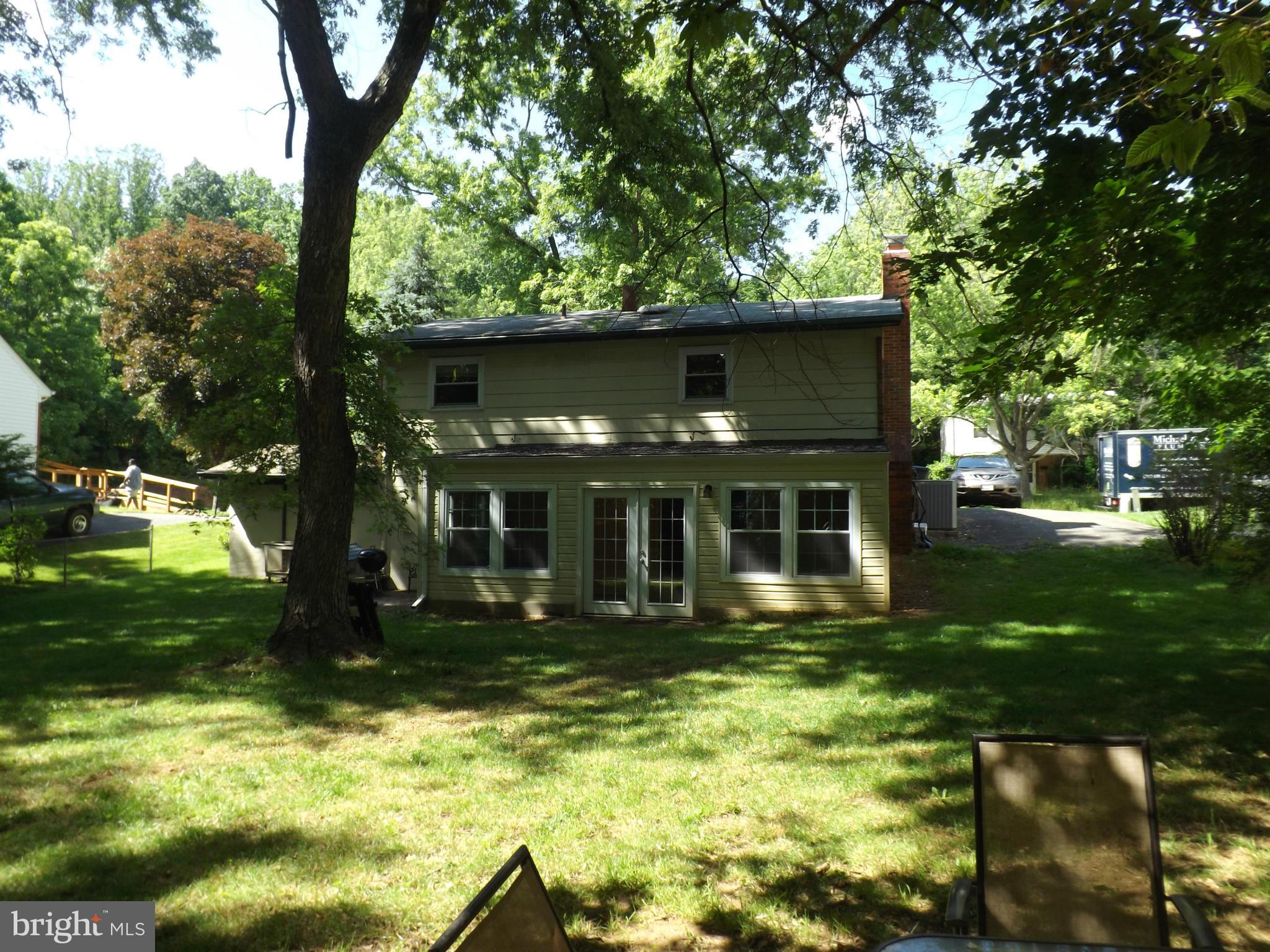 3919 Findley Road Woodbridge, VA 22193 - Photo 20 of 24 Exterior (Rear)
