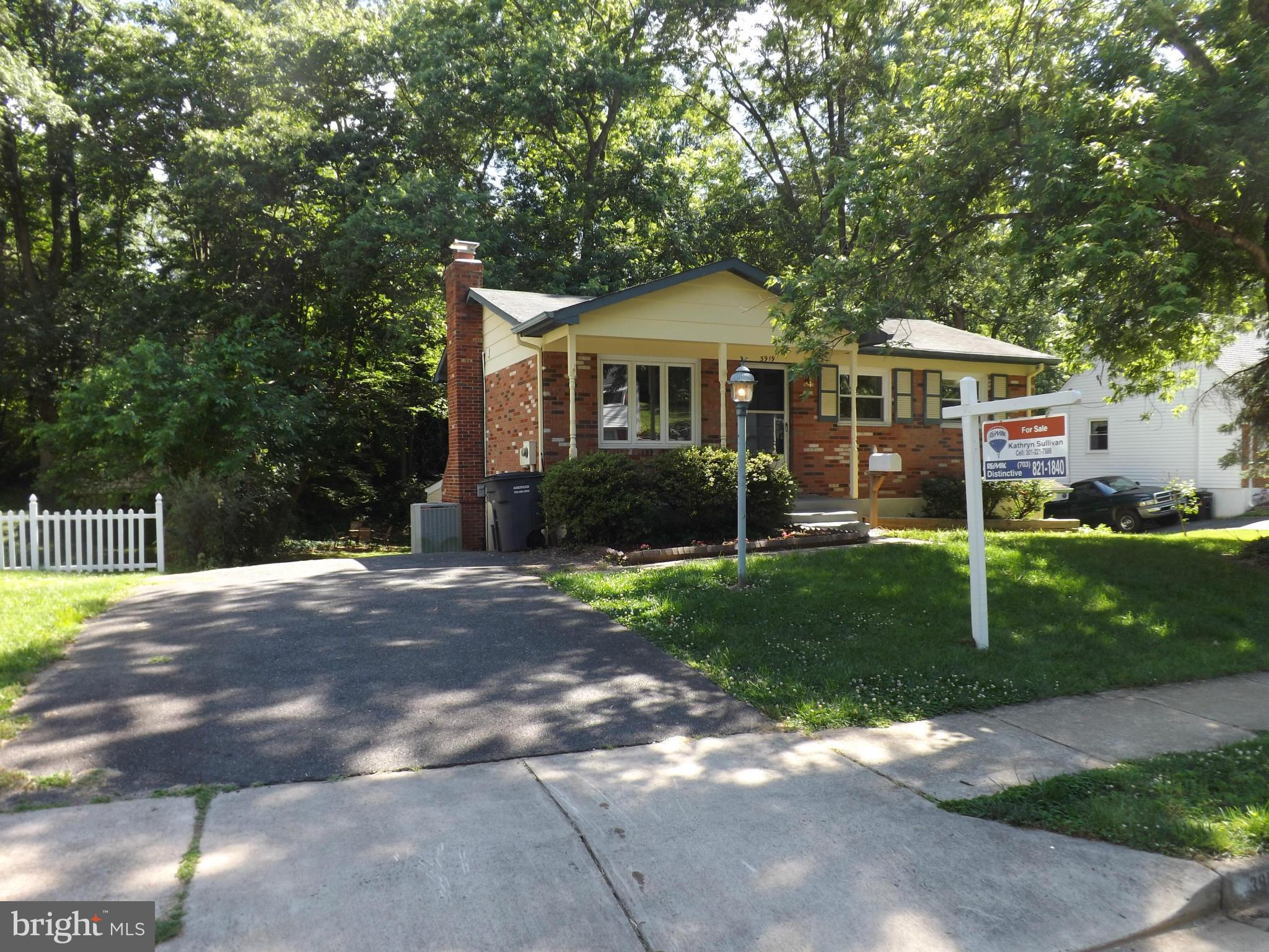 3919 Findley Road Woodbridge, VA 22193 - Photo 24 of 24 Exterior (Front)