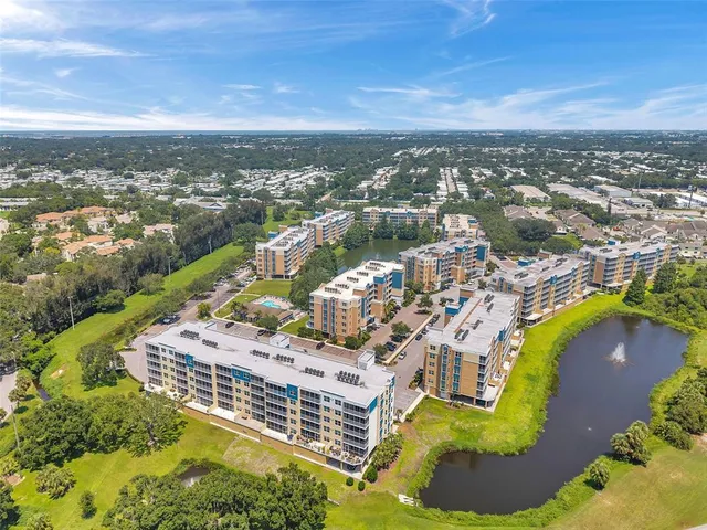 $530,000 | 960 Starkey Road, Unit 8206, Largo, FL 33771