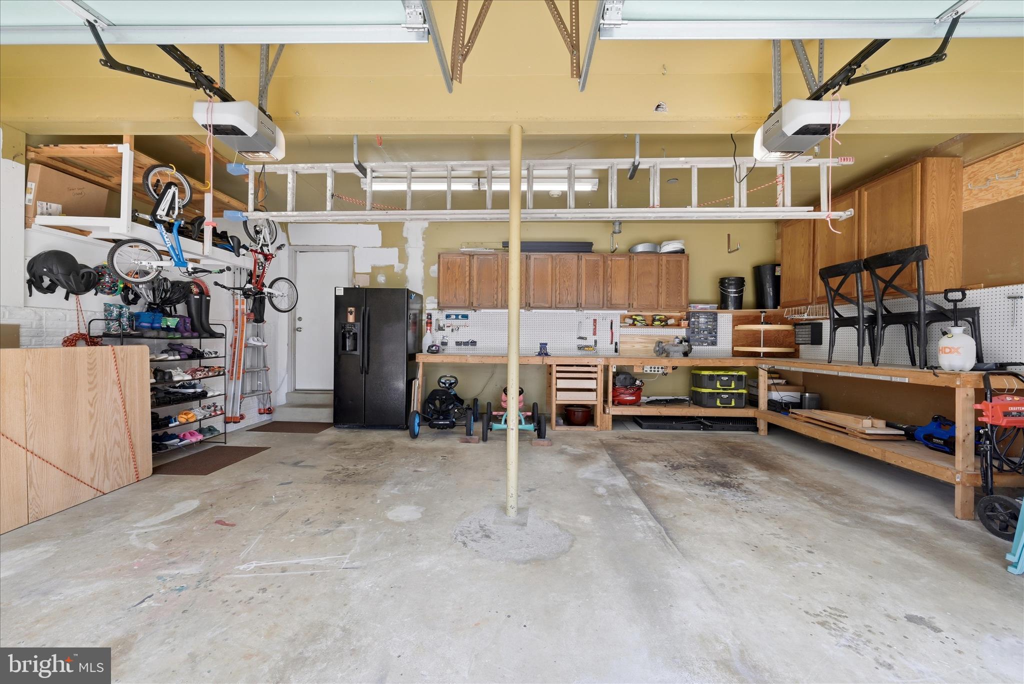 15502 Laurel Ridge Road Dumfries, VA 22025 - Photo 49 of 72 Garage Workstation