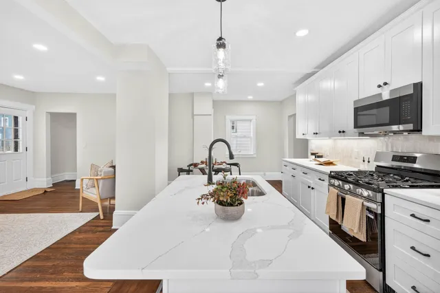 $450,000 | 2416 East 37th Street, Minneapolis, MN 55406