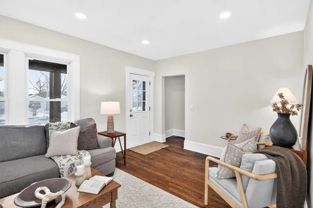 $450,000 | 2416 East 37th Street, Minneapolis, MN 55406