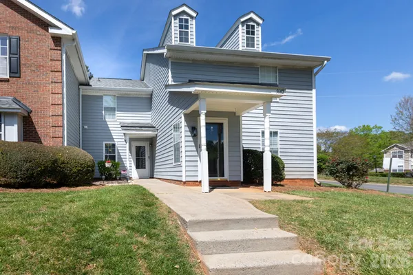 $198,000 | 5600 Amity Springs Drive, Charlotte, NC 28212