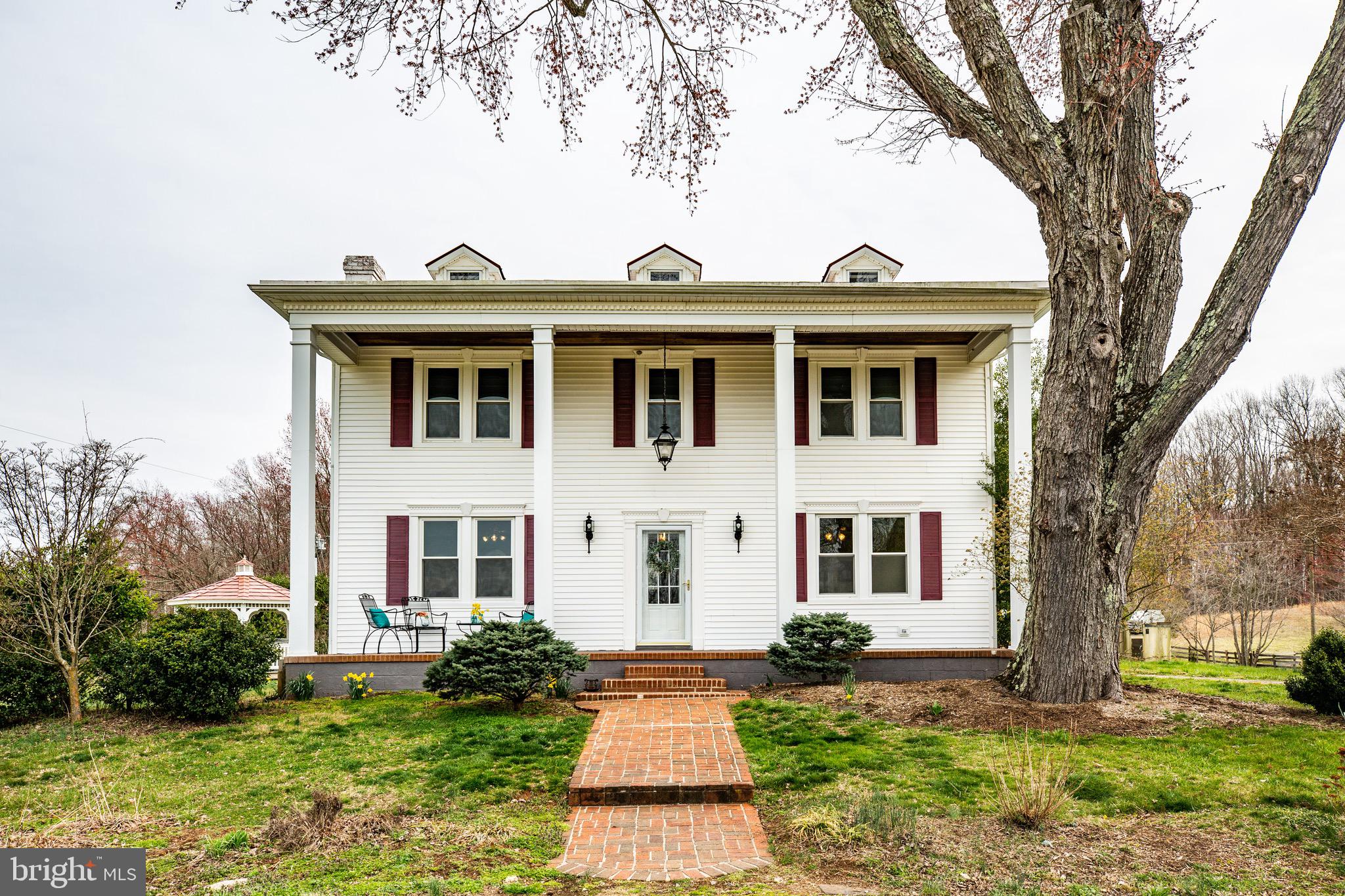 504 Poplar Road Fredericksburg, VA 22406 - Photo 3 of 61 This traditional farm house welcomes you home