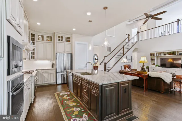 $1,300,000 | 136 Greentree Farm Drive, Dickerson, MD 20842