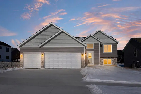 $424,860 | 2009 Goldenray Drive, Faribault, MN 55021