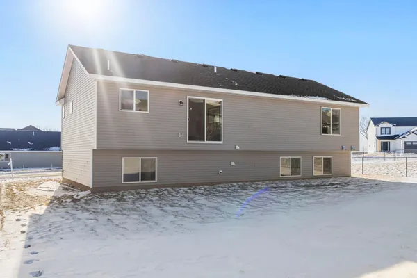 $424,860 | 2009 Goldenray Drive, Faribault, MN 55021