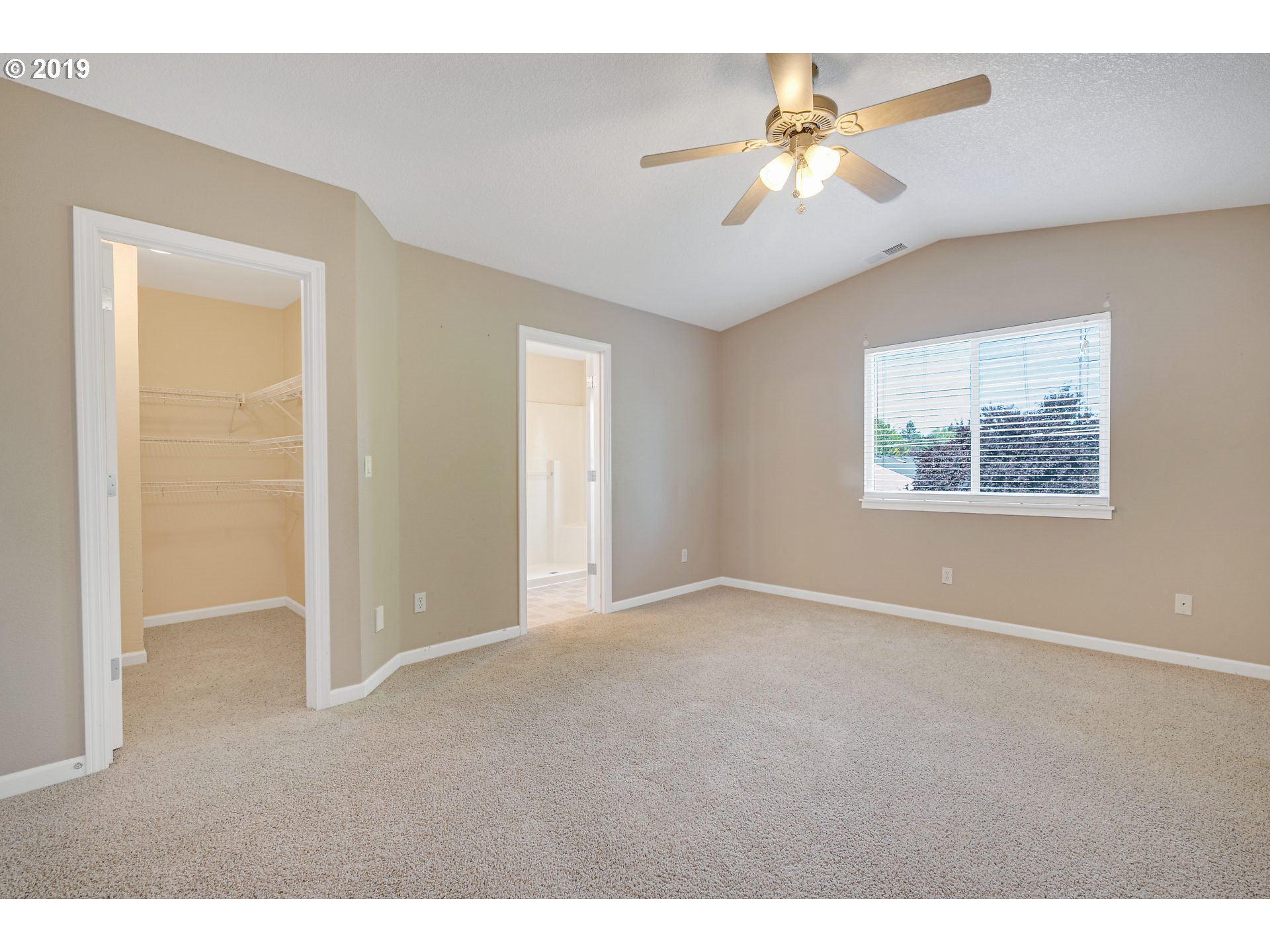 4466 5th Street Hubbard, OR 97032 - Photo 9 of 20 Gallery Image 9
