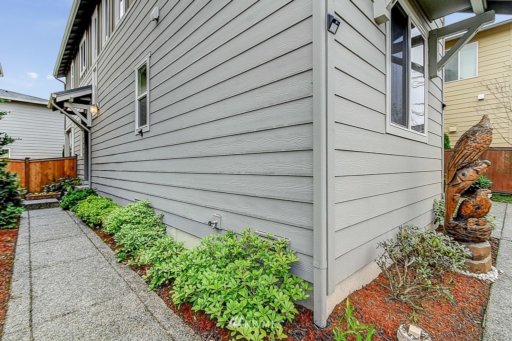 3524 177th Place Southeast, Unit 1018 Bothell, WA 98012 - Photo 3 of 24