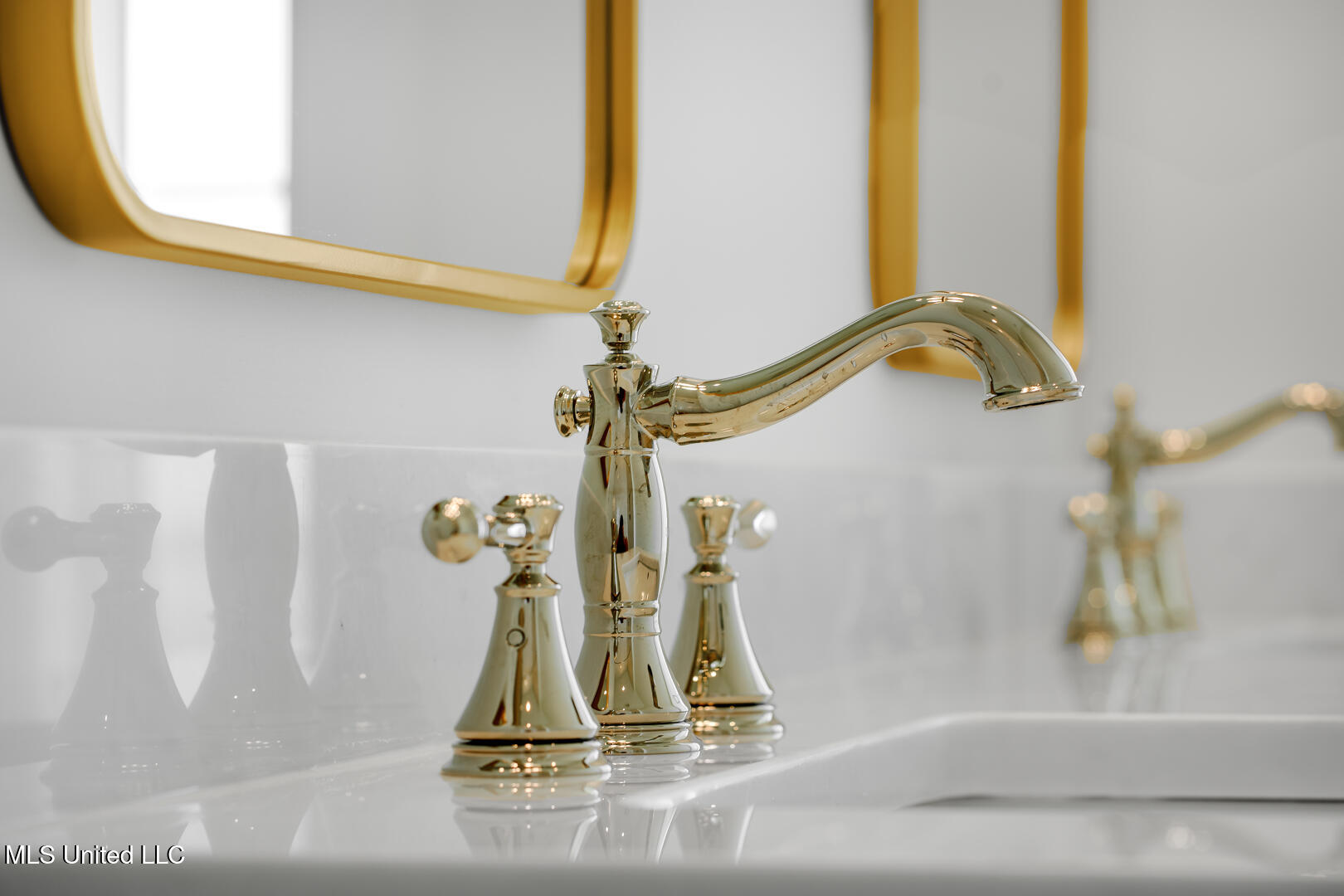 357 Butler Road Ocean Springs, MS 39564 - Photo 19 of 25 Luxury Finishes