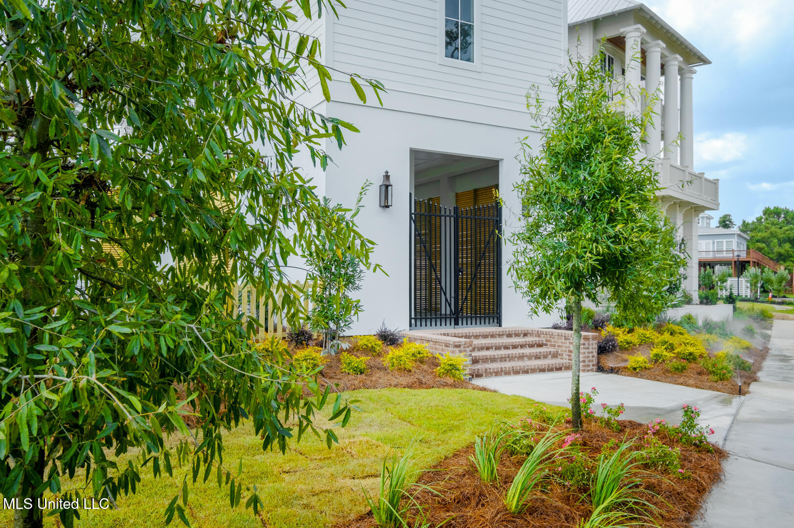 357 Butler Road Ocean Springs, MS 39564 - Photo 23 of 25 Landscaping