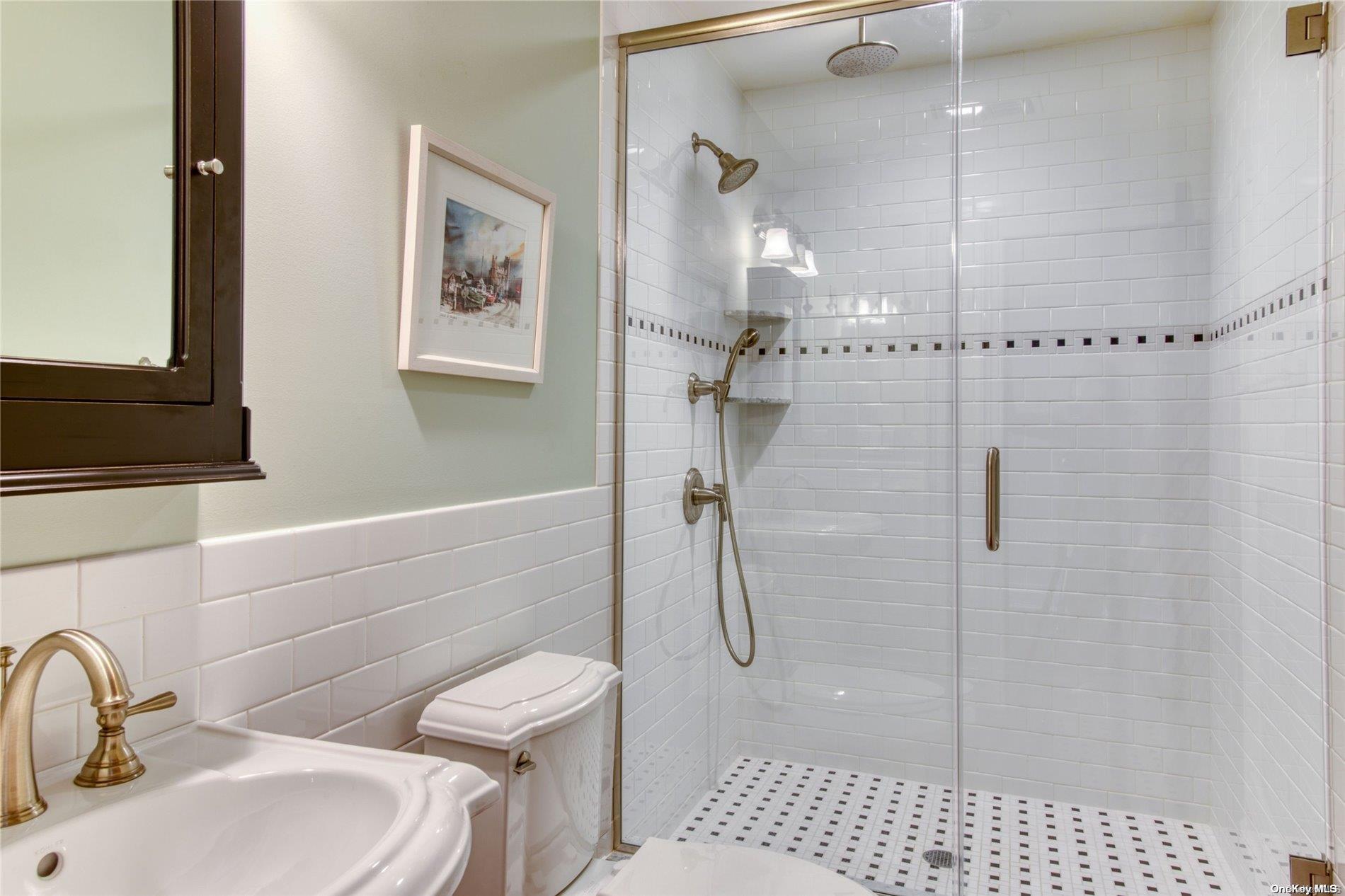 2055 Grandview Drive Orient, NY 11957 - Photo 19 of 28 2nd Fl Guest Bath