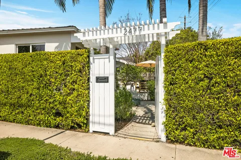 $1,995,000 | 2477 Walnut Avenue, Venice, CA 90291