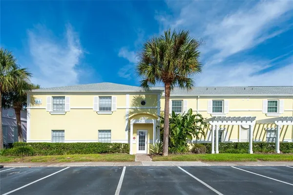 $1,900 | 237 Sea Horse Drive Southeast, Unit H, St. Petersburg, FL 33705