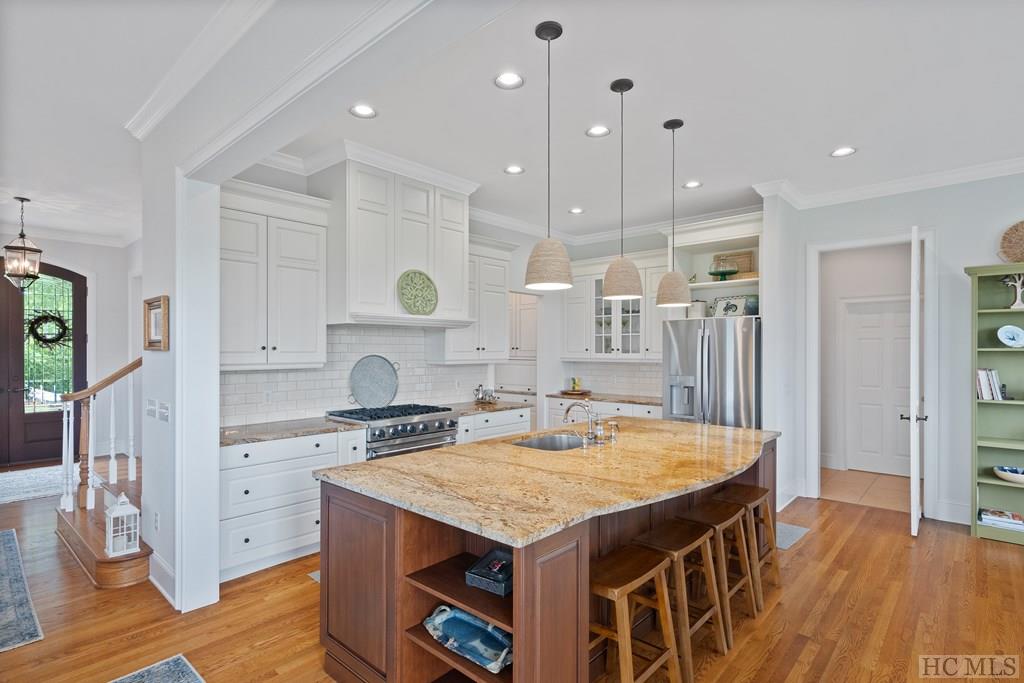 49 Quail Ridge Road Franklin, NC 28734 - Photo 9 of 41 Gallery Image 9
