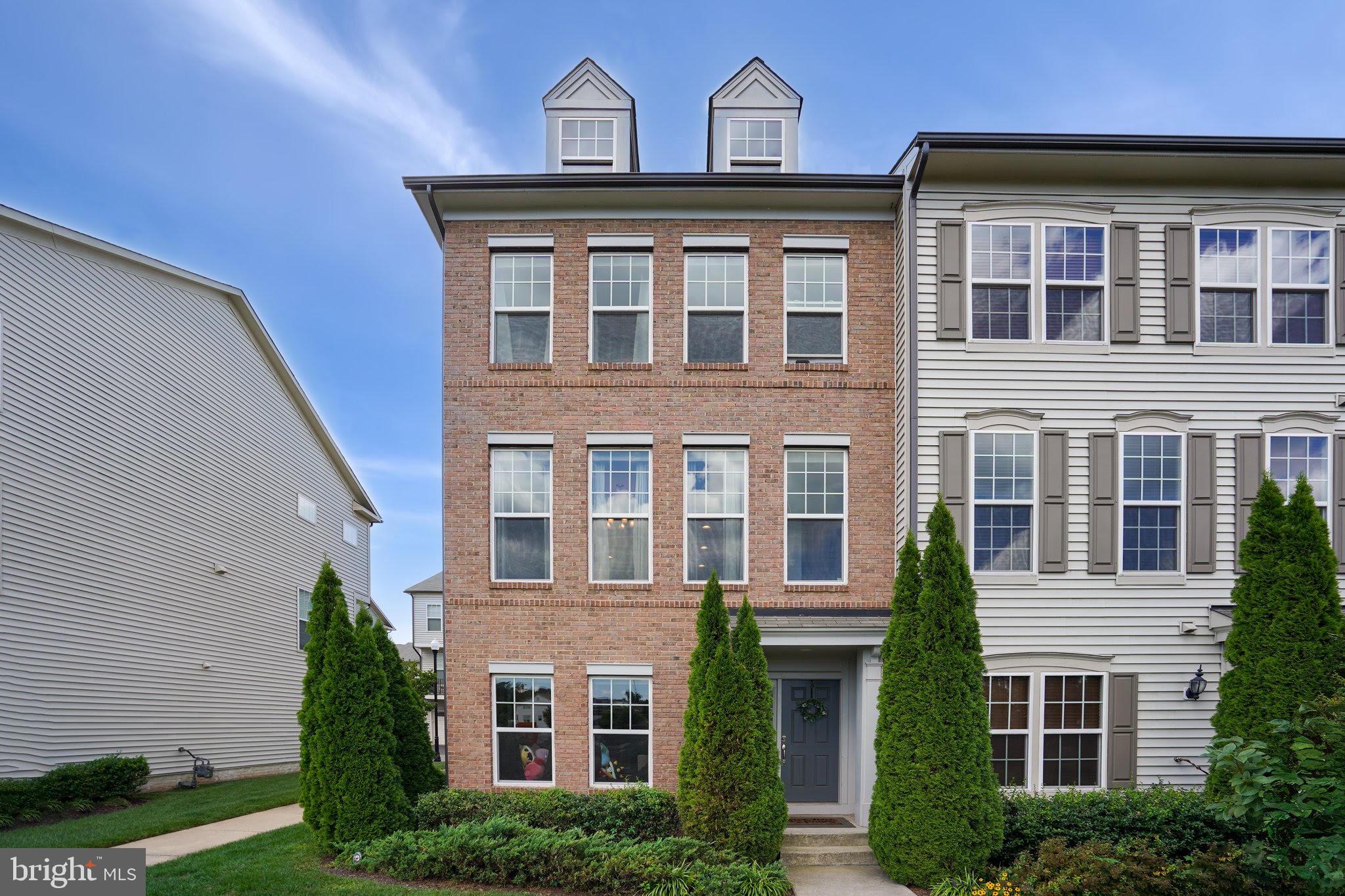 8944 Dahlgren Ridge Road Manassas, VA 20111 - Photo 1 of 40