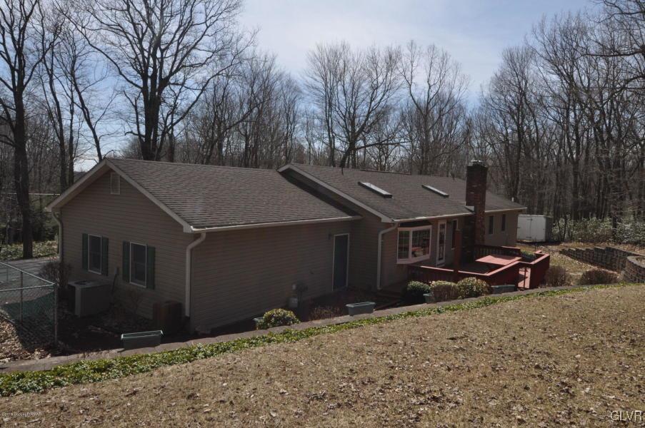 21 Rhododendron Road Jim Thorpe, PA 18229 - Photo 7 of 49 Gallery Image 7