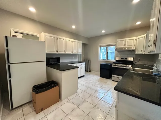 $4,800 | 1601 Centre Street, Newton, MA 02461