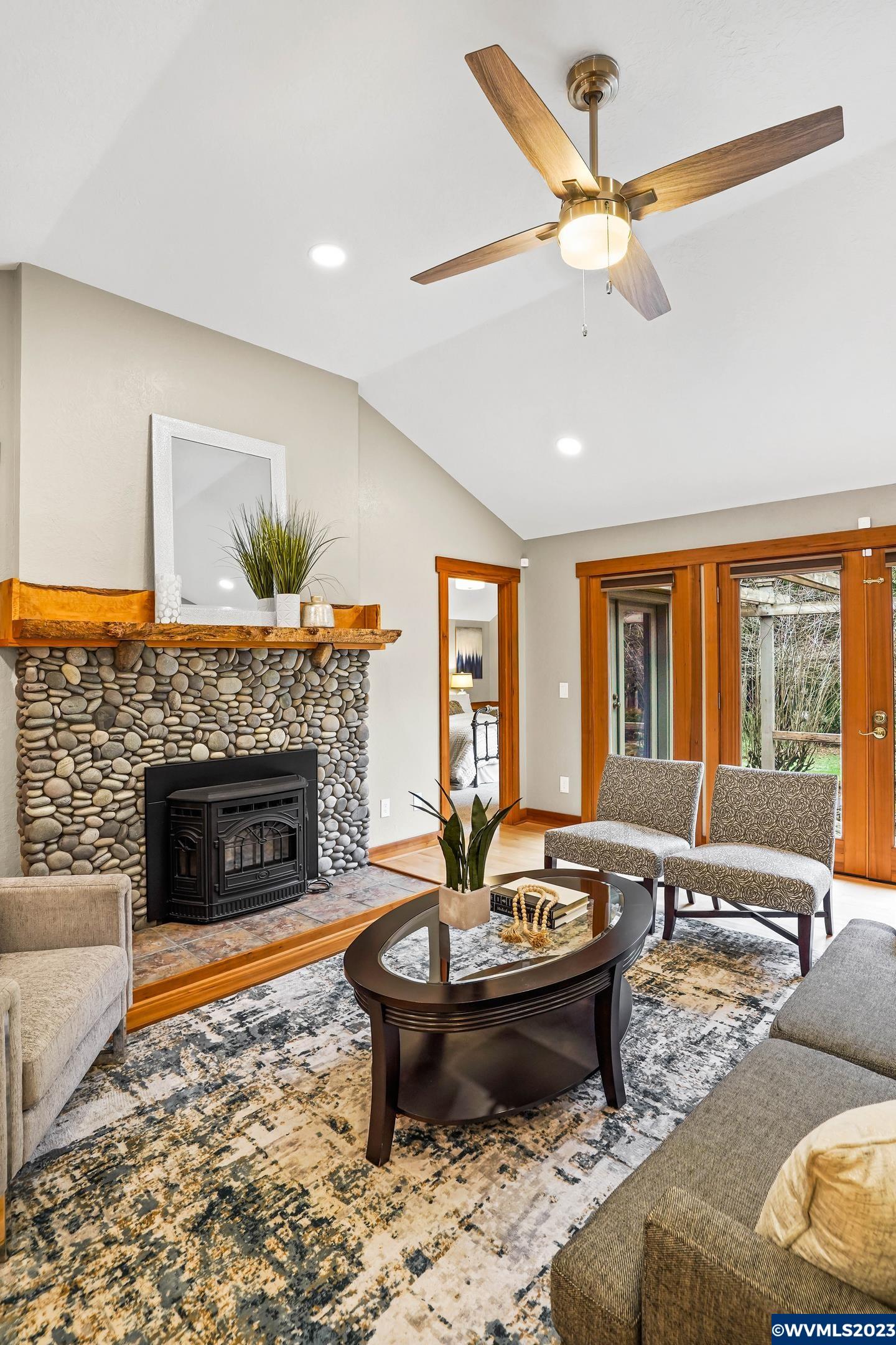 1294 Cole Road South Salem, OR 97306 - Photo 8 of 42