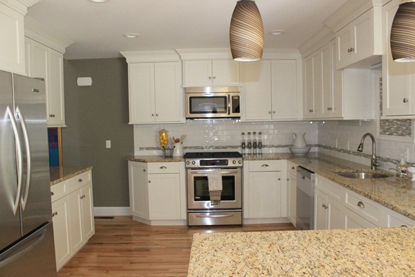 23 Mattapoisett Road Rochester, MA 02770 - Photo 8 of 23
