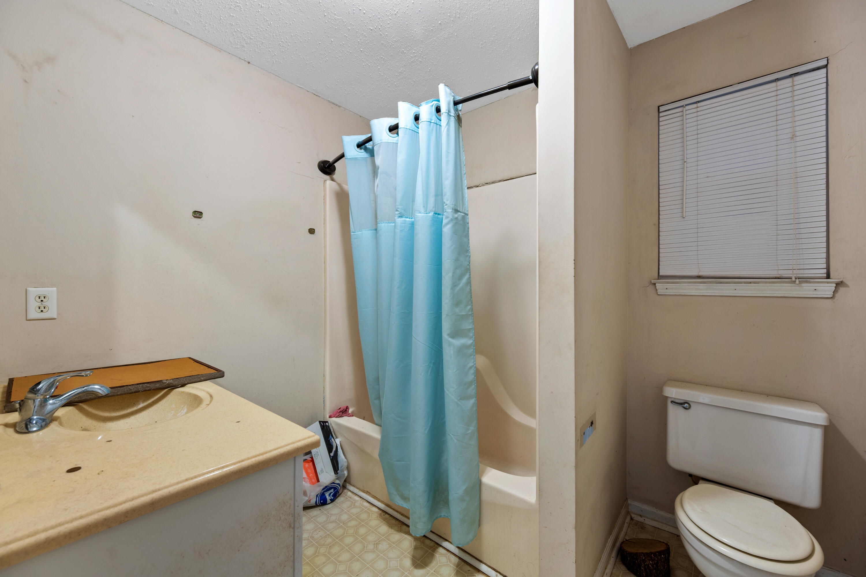 6337 Champion Road Chattanooga, TN 37416 - Photo 20 of 28 21-print-DSC_3872