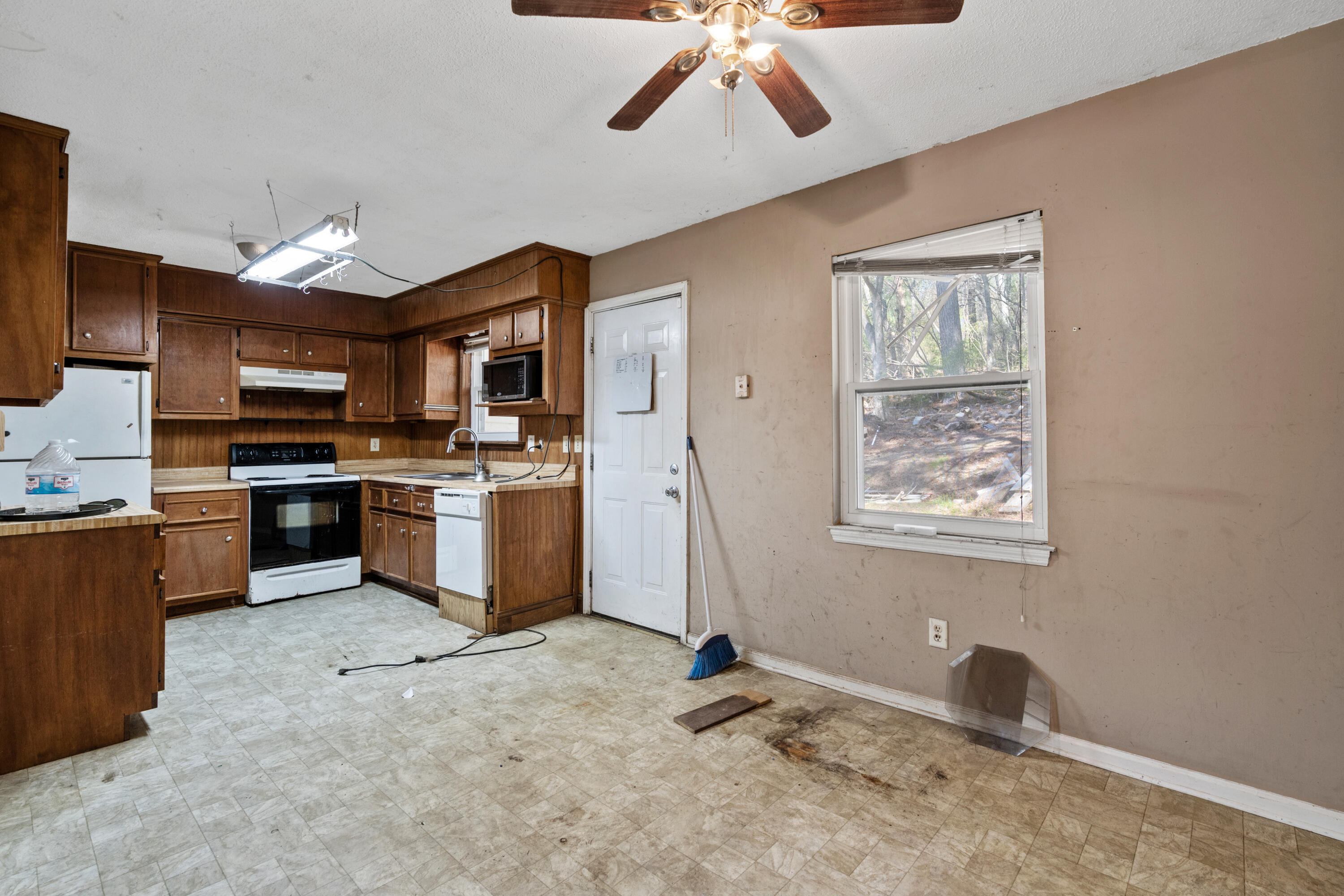 6337 Champion Road Chattanooga, TN 37416 - Photo 23 of 28 24-print-DSC_3881