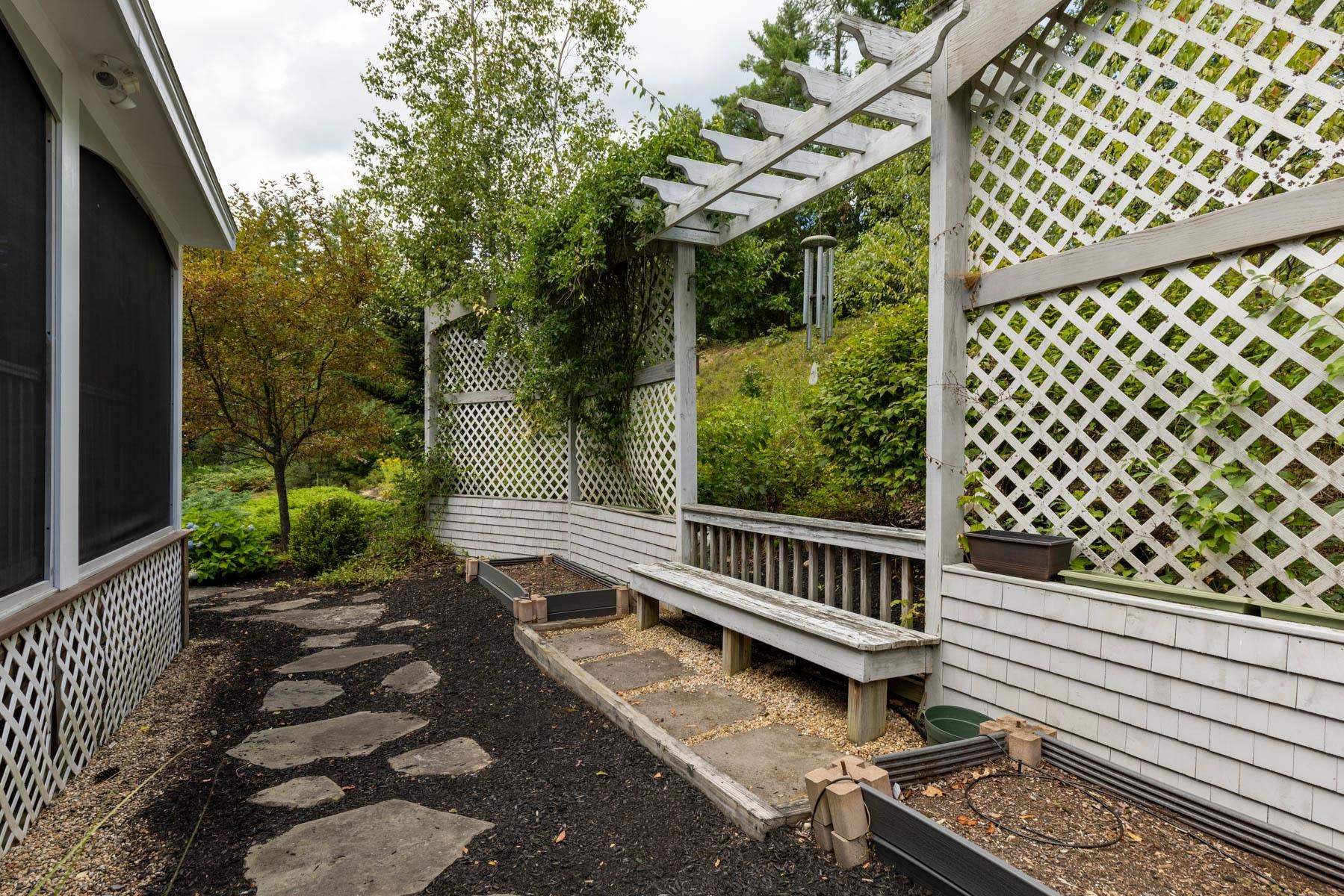 360 Ash Swamp Road Newmarket, NH 03857 - Photo 33 of 45 Gallery Image 33
