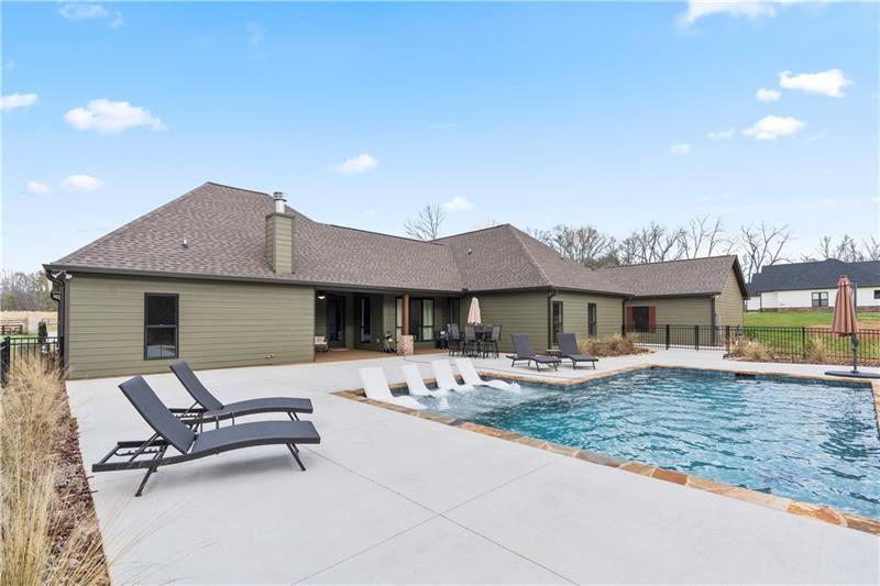 301 Roy Morgan Road Carrollton, GA 30116 - Photo 35 of 35 a house view with a sitting space