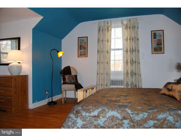 319 Madison Road Springfield, PA 19064 - Photo 10 of 18 Bedroom - Main