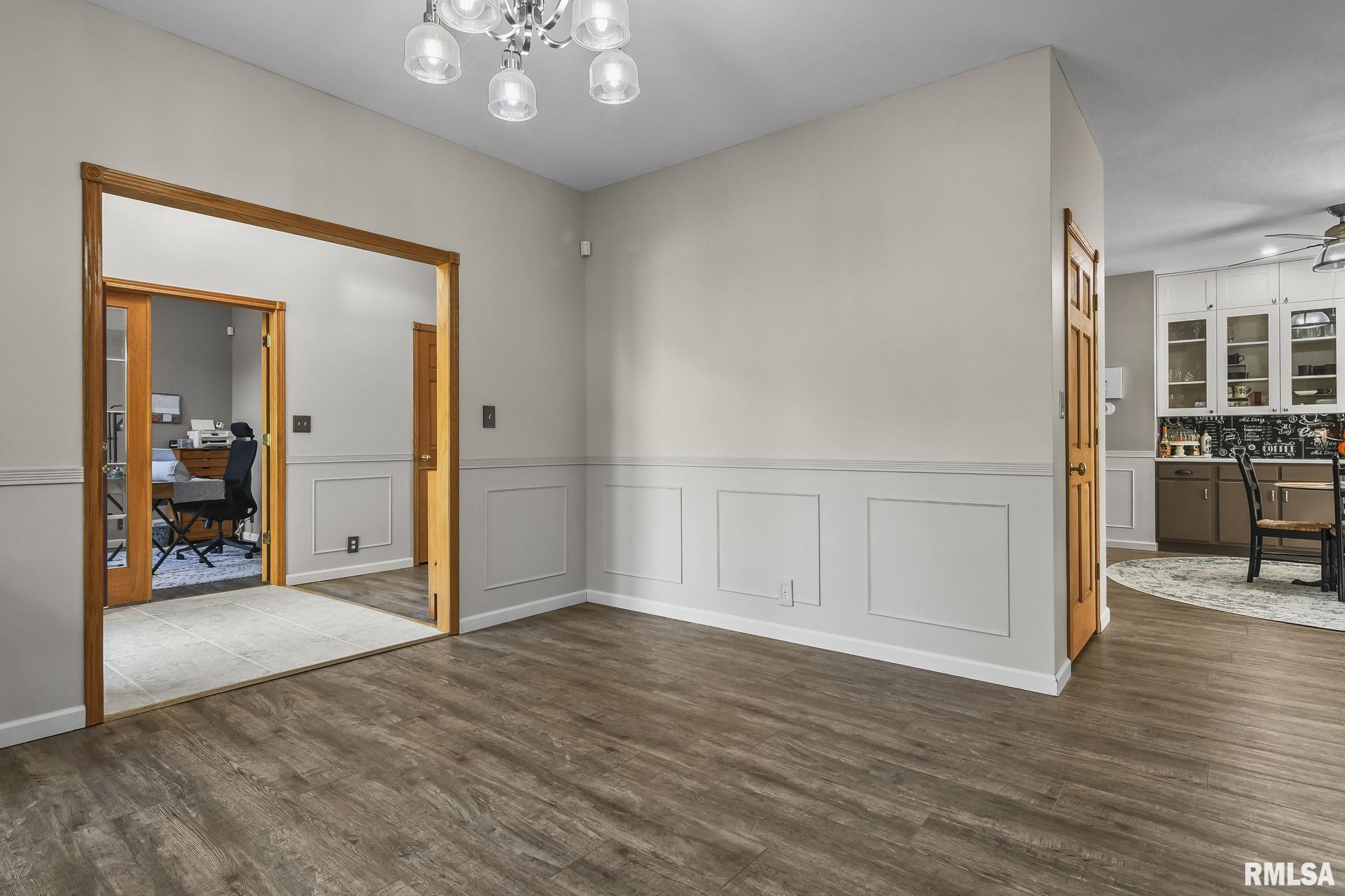 460 South Oaklane Road Springfield, IL 62712 - Photo 68 of 100