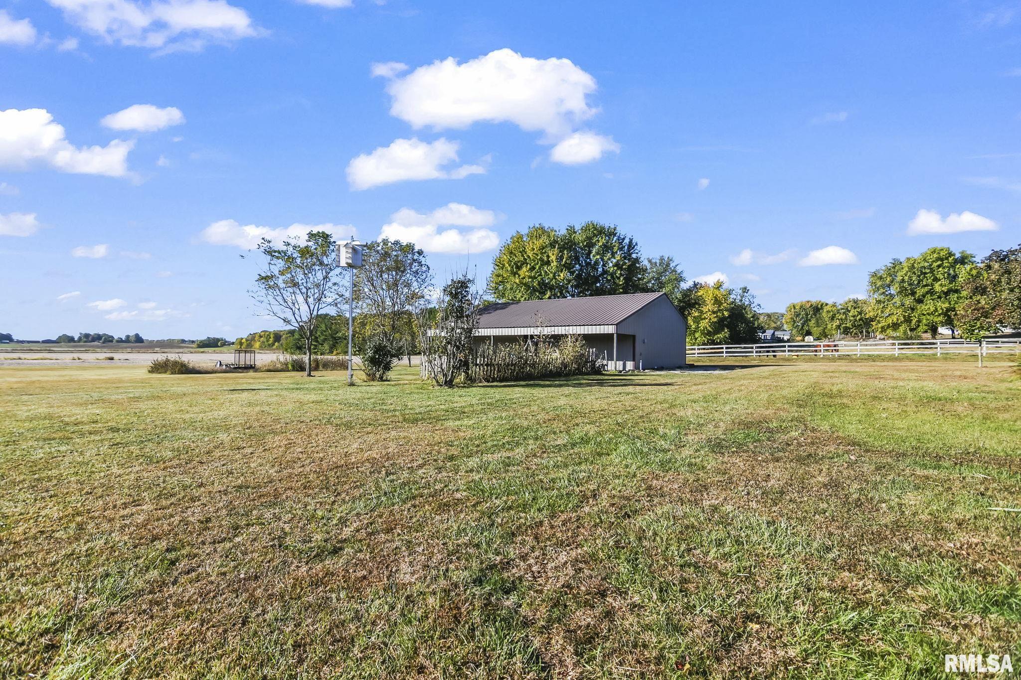 460 South Oaklane Road Springfield, IL 62712 - Photo 8 of 100