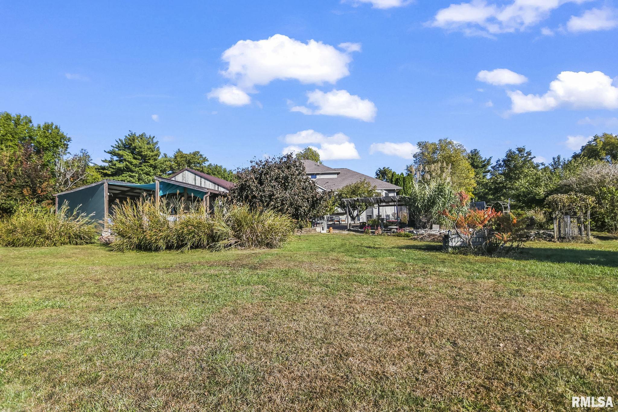 460 South Oaklane Road Springfield, IL 62712 - Photo 9 of 100