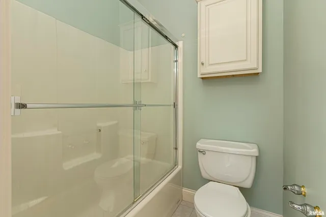 $865,000 | 3115 West Striegel Road, Carbondale, IL 62901